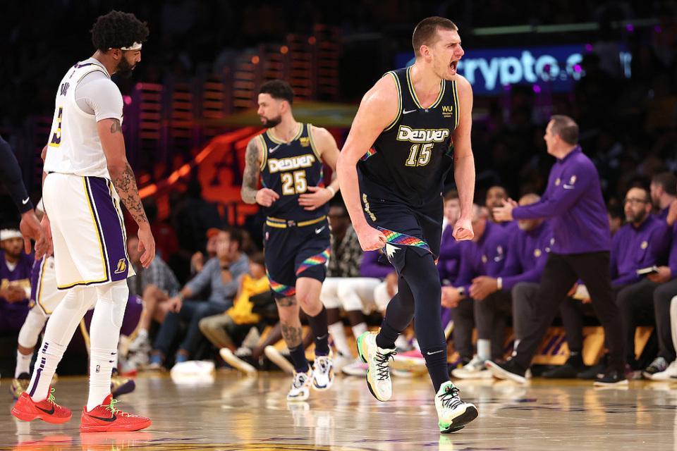 九游娱乐官方入口-这下没疑问了！NBA谁效率高一目了然！詹姆斯排历史第四 库里落榜