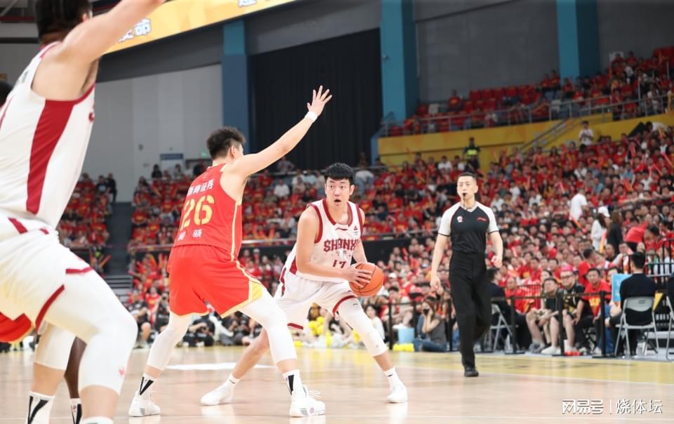 九游娱乐-CBA四强出炉：卫冕冠军2-1逆转山西，胡金秋15分率队晋级